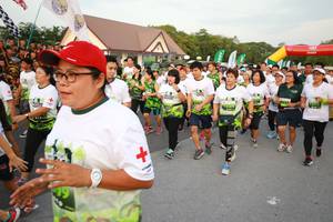 BIB: 
                            <button type="button" onclick="openModal(3530793)" class="btn btn-primary btn-sm float-right btn-popup" data-toggle="modal" data-target=".modal-high-quality">
                        <i class="fas fa-shopping-cart"></i> Add to Cart
                    </button>
                                            <button type="button" onclick="isThisMe(3530793, true)" class="btn btn-success btn-sm float-right btn-popup btn-isme hidden" data-toggle="tooltip" data-placement="bottom" title="นี่คือรูปของคุณใช่ไหม คลิกที่นี่เพื่อเอาเข้าอัลบั้ม">
                        <i class="fas fa-plus"></i> Add to album
                    </button>
                    <button type="button" onclick="isThisMe(3530793, false)" class="btn btn-warning btn-sm float-right btn-popup btn-isnotme hidden">
                        <i class="fas fa-ban"></i> Remove from album
                    </button>